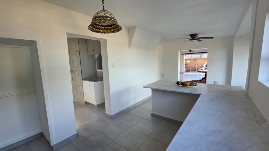 5 Bedroom Property for Sale in Dana Bay Western Cape